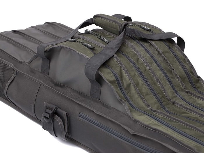 /environment/cache/images/productGfx_46551_700_700/pokrowce-na-wedki-multi-compartment-rod-bags-jb.jpg